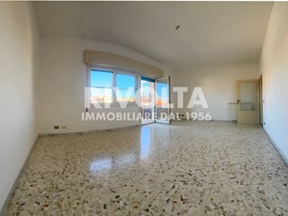 Trilocale in Vendita a Fiumicino, 192'000€, 80 m²