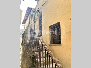 Trilocale in Vendita a Terracina, 158'000€, 106 m², arredato
