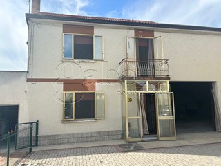 Casa Indipendente in Vendita a Ferrara, 265'000&euro;, 300 m²