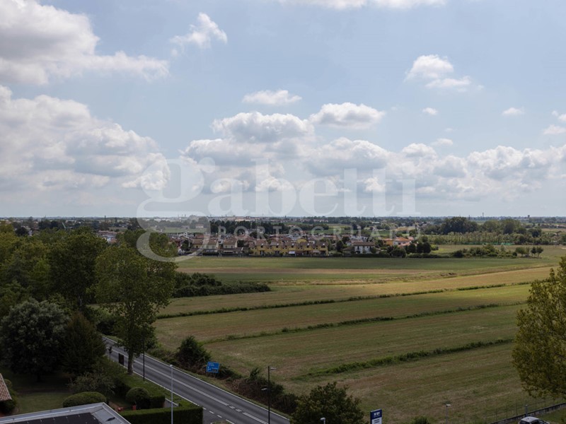 Attico in Vendita a Portogruaro, 225'000€, 126 m²