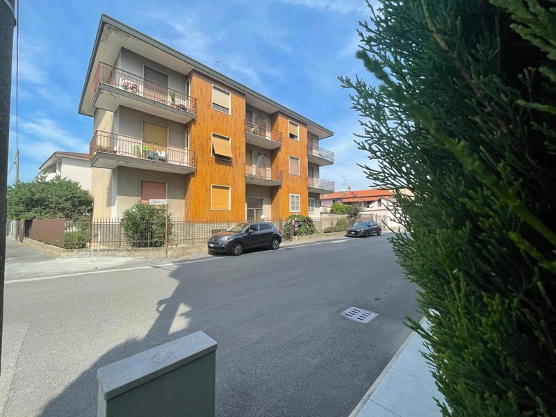 Trilocale in Vendita a Magenta, 179'000€, 100 m²