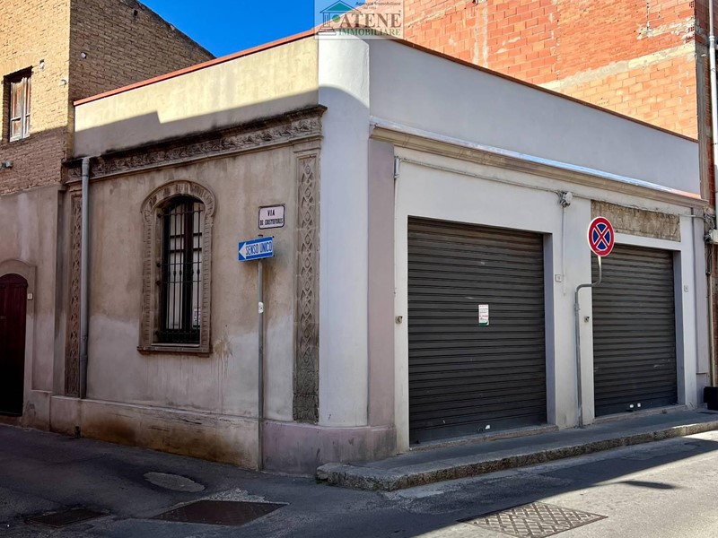 Immobile commerciale in Affitto a Quartu Sant'Elena, 800€, 93 m²