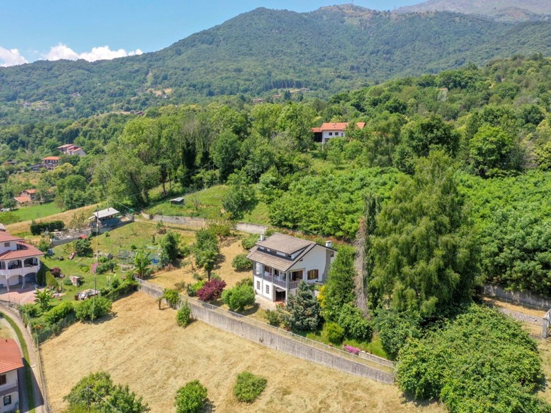 Casa Indipendente in Vendita a Borgiallo, 230'000€, 250 m², con Box