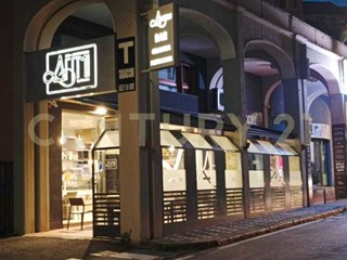 Attività commerciale in Affitto a Sant'Agata li Battiati, 2'300€, 120 m², arredato, con Box