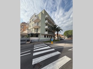 Quadrilocale in Vendita a Loano, 520'000€, 70 m², arredato, con Box