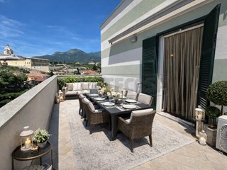 Quadrilocale in Vendita a Loano, 450'000&euro;, 70 m², arredato, con Box