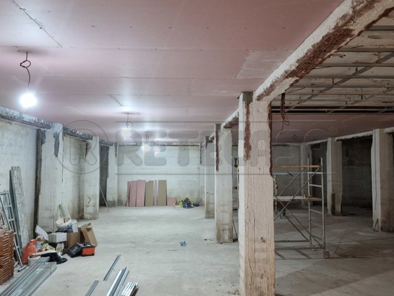 Magazzino in Vendita a Siracusa, 250'000€, 502 m²