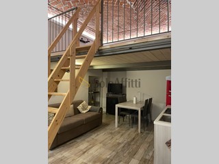 Trilocale in Affitto a Torino, zona Quadrilatero Romano, 850€, 60 m², arredato