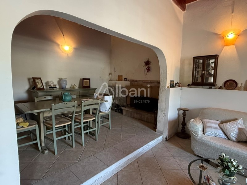 Casa Semi Indipendente in Vendita a Aulla, 99'000€, 174 m², arredato