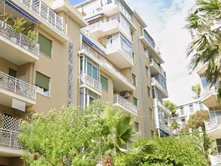 Trilocale in Vendita a Sanremo, 273'000€, 73 m², arredato