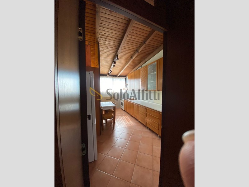 Stanza in Affitto a Seregno, 350&euro;, 15 m²