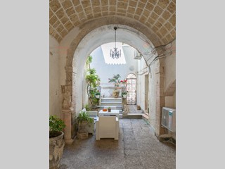 Appartamento in Vendita a Siracusa, zona ORTIGIA - UMBERTO, 1'250'000&euro;, 400 m²