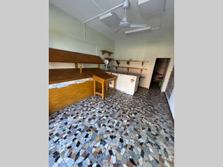 Attività commerciale in Affitto a Pisa, 600€, 45 m²