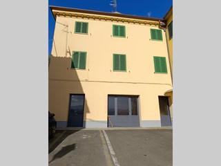 Casa Indipendente in Vendita a Crespina Lorenzana, zona Lorenzana, 170'000€, 145 m²