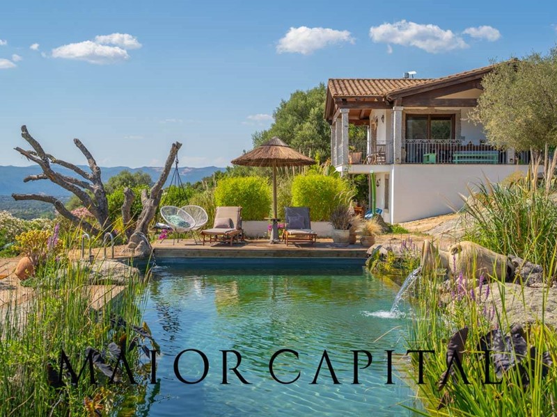 Villa in Vendita a Telti, 1'075'000€, 246 m²