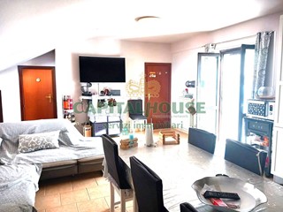 Villa in Vendita a Sirignano, 110'000€, 135 m²