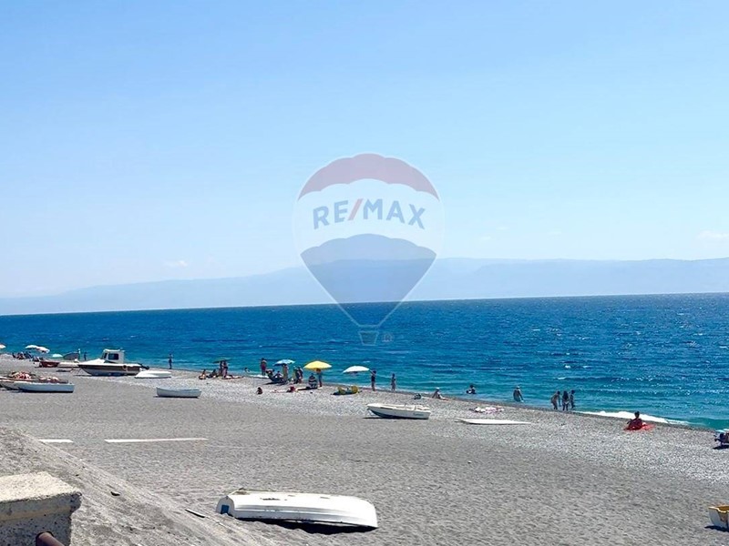 Bilocale in Vendita a Roccalumera, 80'000€, 60 m²