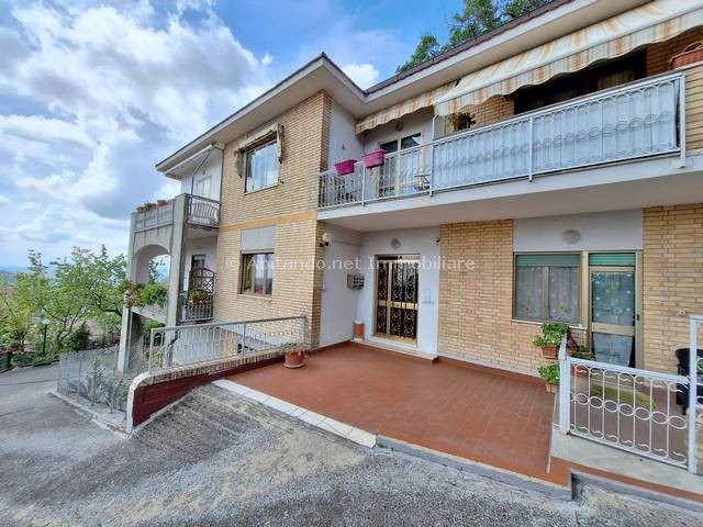 Appartamento in Vendita a Penne, 130'000€, 130 m²