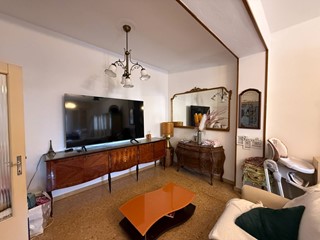 Quadrilocale in Vendita a Poggio Rusco, 89'000&euro;, 114 m²