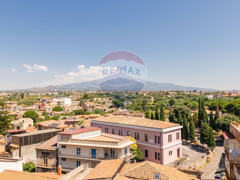 Attico in Vendita a Gravina di Catania, 138'000&euro;, 100 m²