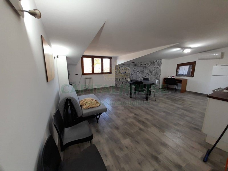 Bilocale in Affitto a Caserta, 650€, 75 m²