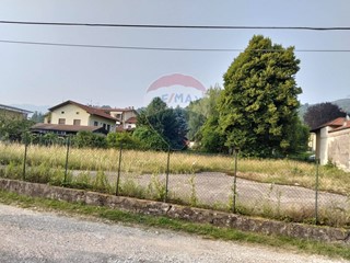 Terreno edificabile in Vendita a Cocquio Trevisago, 90'000€, 1700 m²