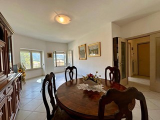 Quadrilocale in Vendita a L'Aquila, 138'000&euro;, 110 m²