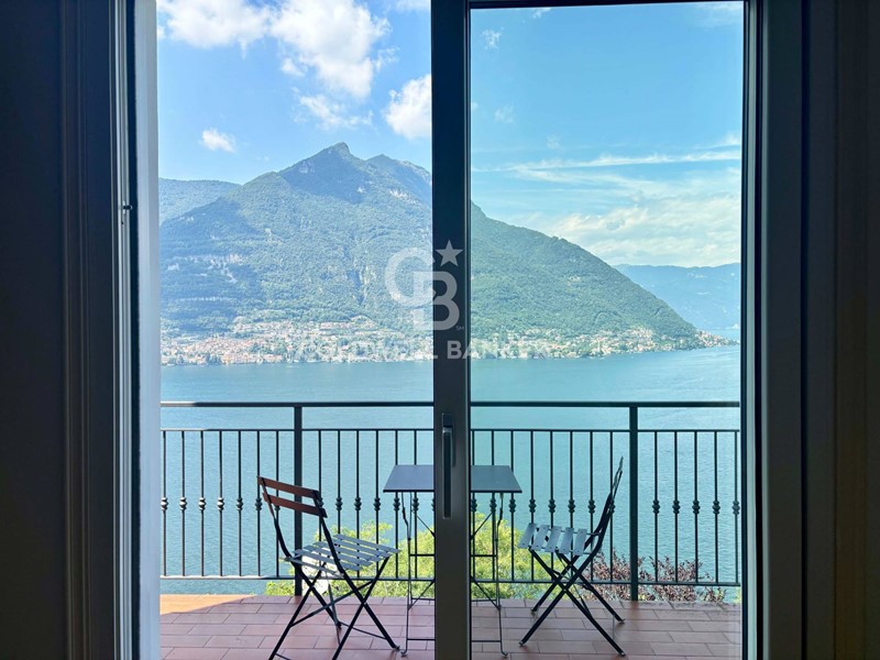Villa in Vendita a Faggeto Lario, 1'200'000€, 210 m²