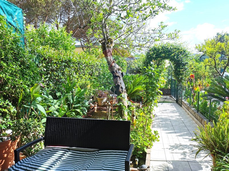 Casa Indipendente in Vendita a Minturno, 100'000€, 75 m²