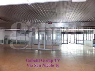 Capannone in Affitto a Villorba, 8'500€, 2500 m²