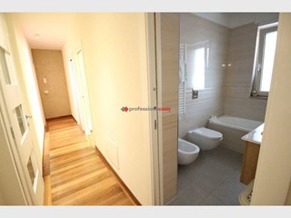 Villetta a schiera in Vendita a Foggia, 365'000&euro;, 150 m²