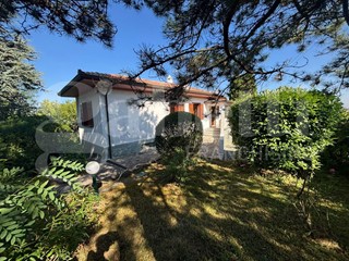 Villa in Vendita a Colli Verdi, 375'000€, 320 m²