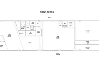 Capannone in Vendita a Tortona, 150'000€, 700 m²