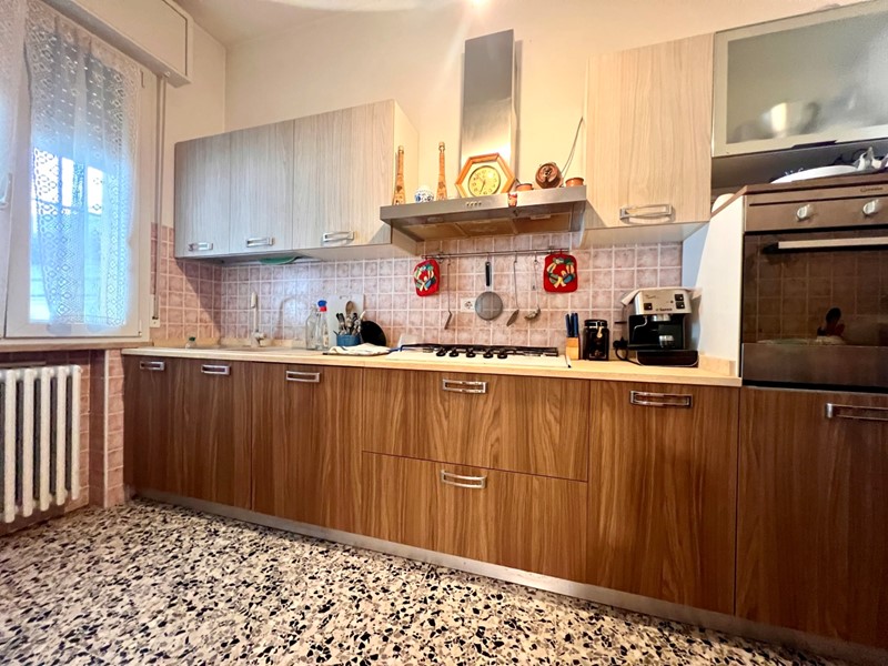 Casa Semi Indipendente in Vendita a Cesena, zona San Vittore, 399'000€, 207 m², con Box