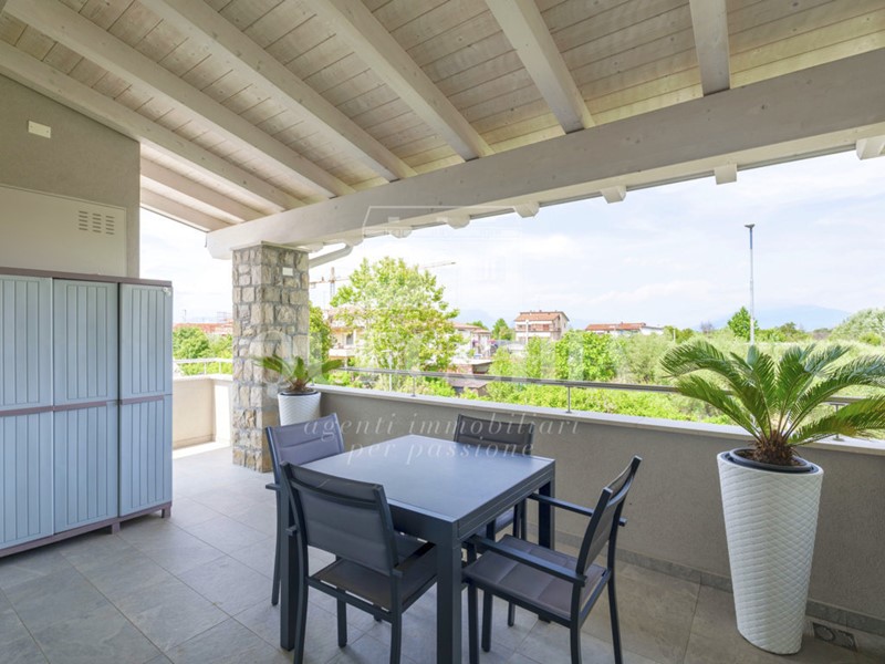 Quadrilocale in Vendita a Desenzano del Garda, 539'000€, 130 m², con Box