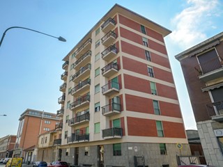 Trilocale in Vendita a Torino, 89'000€, 75 m²