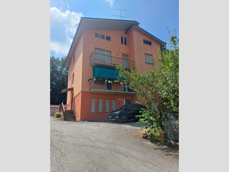 Appartamento in Vendita a Fornovo di Taro, 85'000&euro;, 