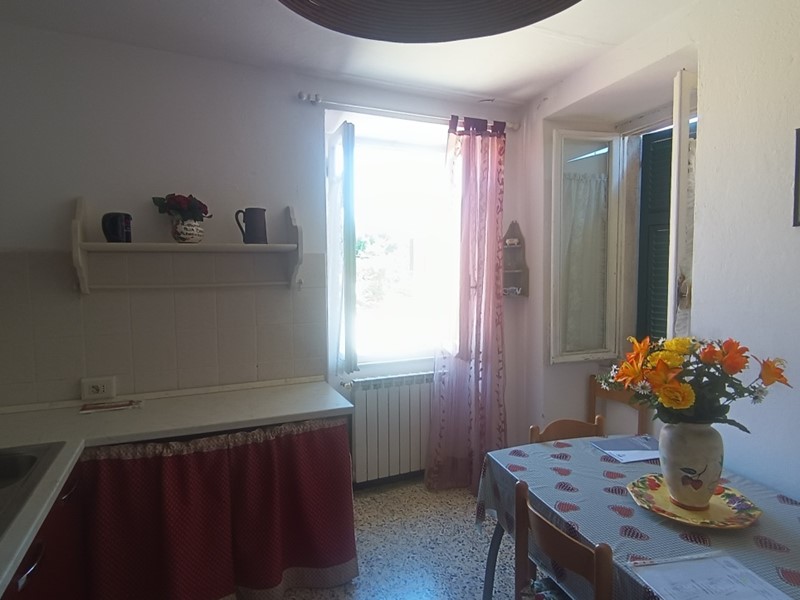 Quadrilocale in Vendita a Castelnuovo Magra, 160'000&euro;, 90 m²