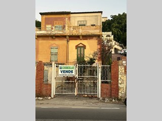 Casa Indipendente in Vendita a Alcamo, zona ALCAMO MARINA, 84'000€, 112 m²