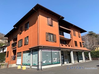 Negozio in Vendita a Asso, 75'000€, 117 m²