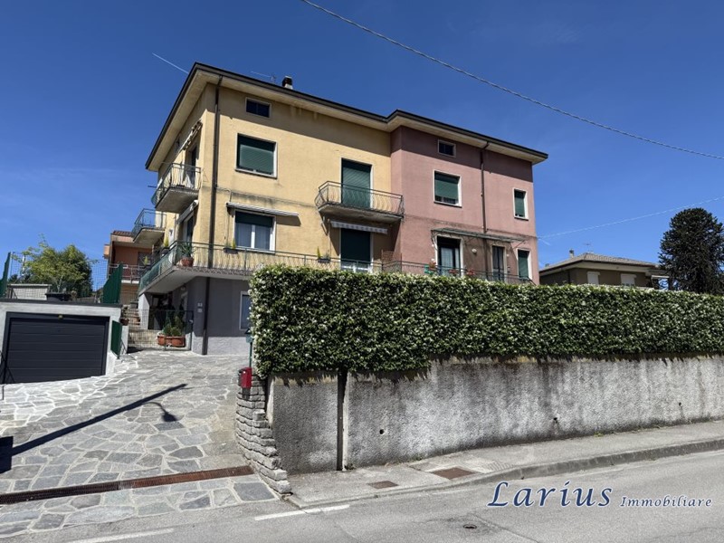 Trilocale in Vendita a Monguzzo, 105'000€, 78 m²