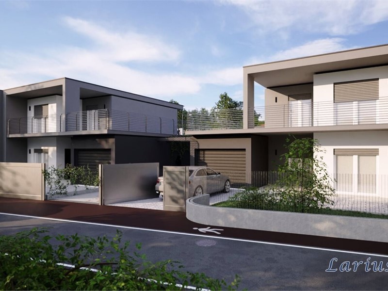 Villa in Vendita a Erba, 440'000&euro;, 138 m²