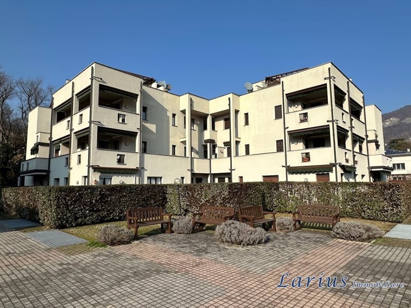 Trilocale in Vendita a Canzo, 165'000€, 103 m²