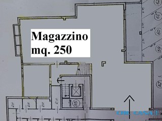 Ufficio in Vendita a Riccione, 215'000€, 250 m²