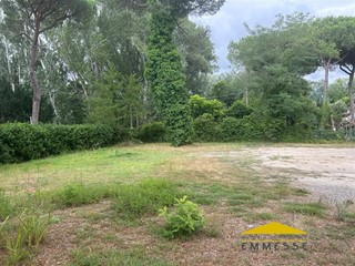 Terreno edificabile in Vendita a Massa, 120'000€, 2380 m²