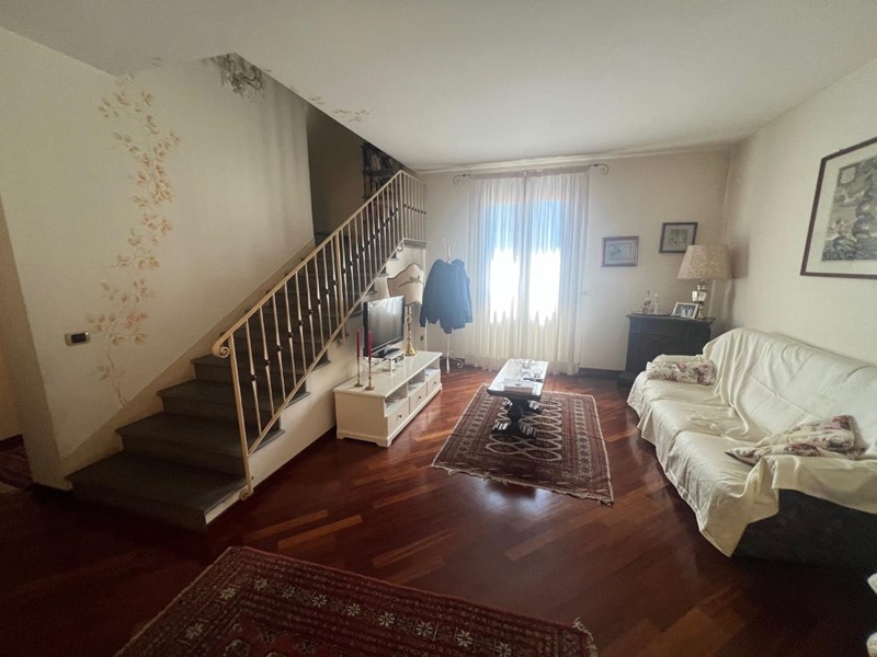 Quadrilocale in Vendita a San Miniato, 230'000€, 131 m², arredato