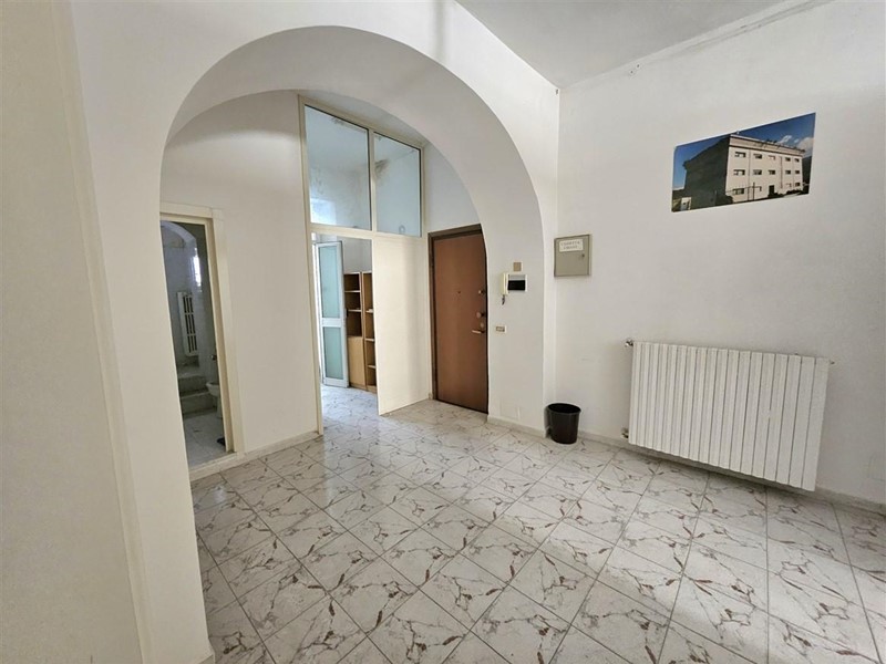 Quadrilocale in Vendita a Massa, 130'000&euro;, 90 m²