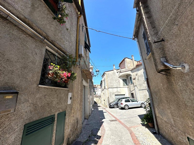 Casa Indipendente in Vendita a Albenga, 130'000€, 96 m²