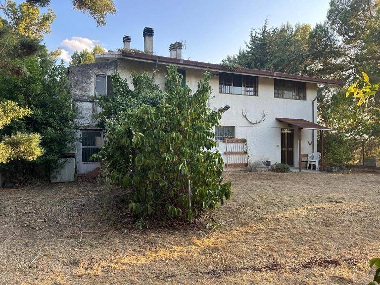 Casa Indipendente in Vendita a Spoltore, 219'000€, 327 m²