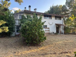 Casa Indipendente in Vendita a Spoltore, 219'000€, 327 m²